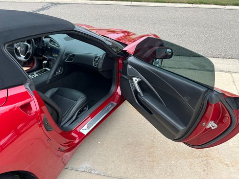 Used 2014 Chevrolet Corvette Stingray Convertible w/ 3LT Preferred Equipment Group RWD image 15