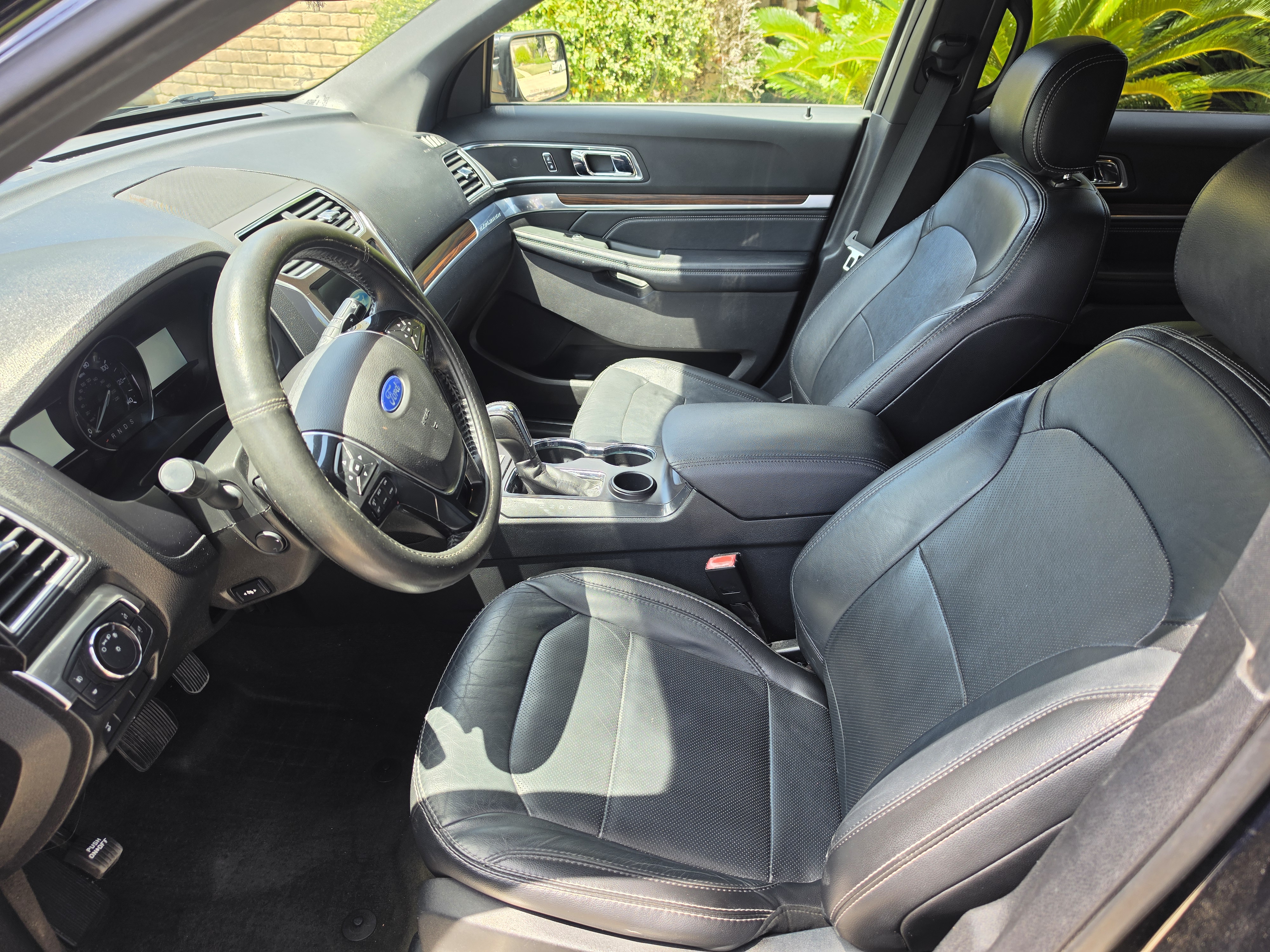 Used 2017 Ford Explorer Limited FWD image 22
