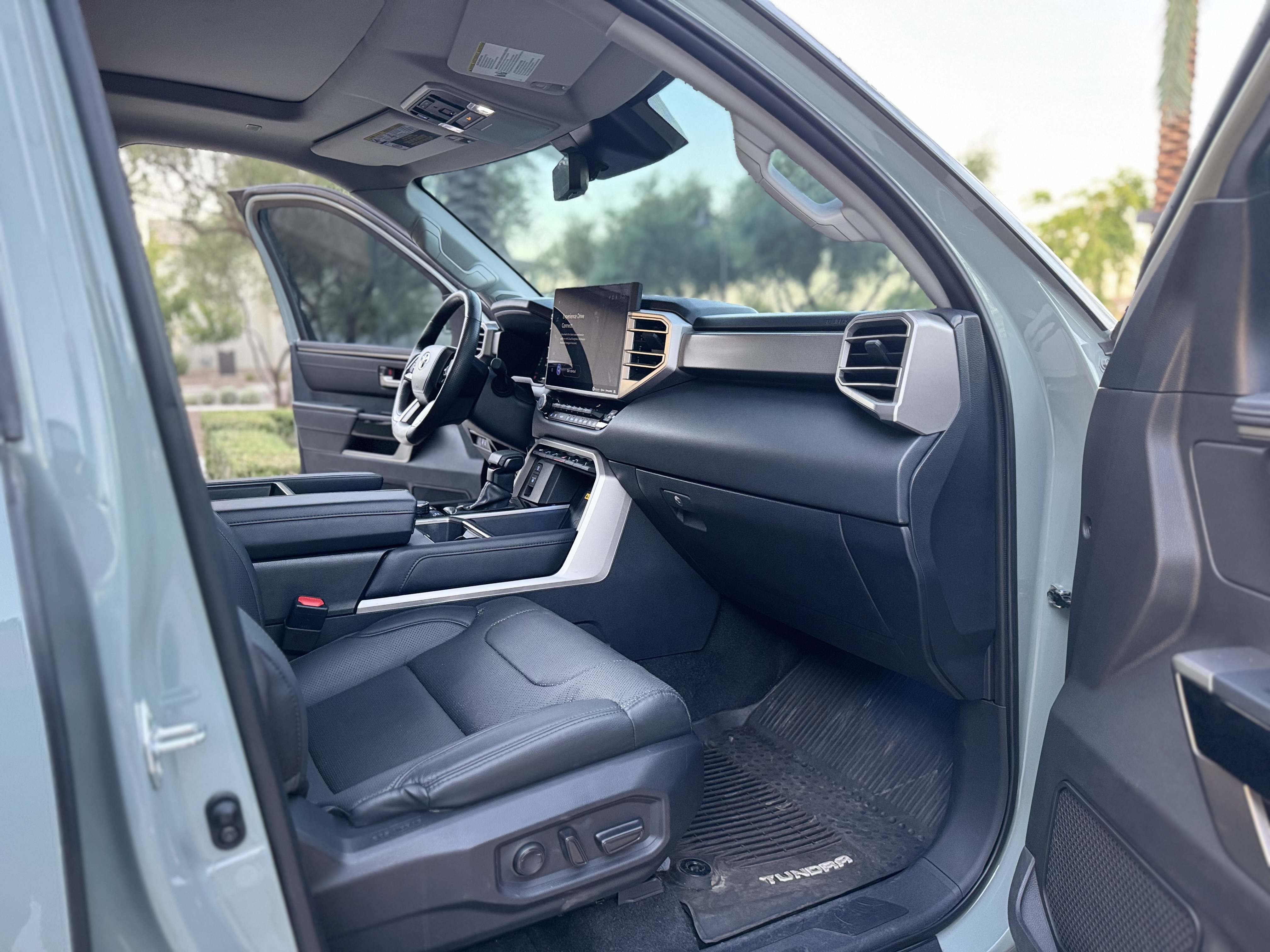 Used 2024 Toyota Tundra Limited w/ TRD Off-Road Package AWD/4WD image 28