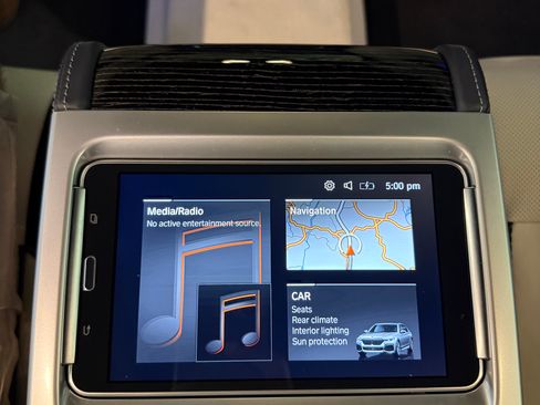 Used 2022 BMW 750i xDrive w/ Luxury Rear Seating Package AWD/4WD image 28
