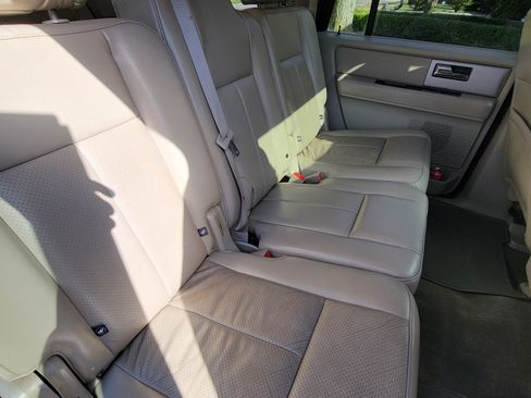 Used 2013 Ford Expedition EL Limited image 12