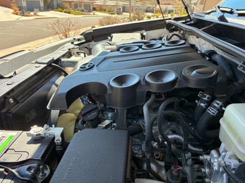 Used 2019 Toyota 4Runner SR5 Premium image 1