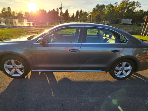 Used 2013 Volkswagen Passat 2.5 SE image 5