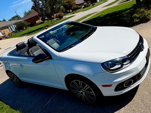 Used 2014 Volkswagen Eos FWD image 15