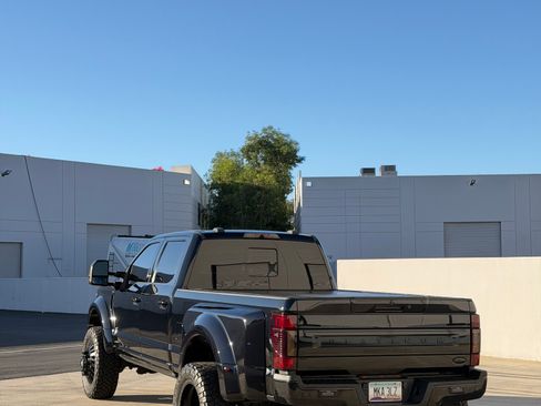 Used 2021 Ford F450 Platinum w/ FX4 Off-Road Package image 9