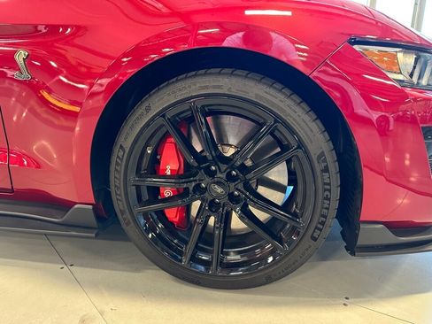 Used 2021 Ford Mustang Shelby GT500 w/ Technology Package image 11