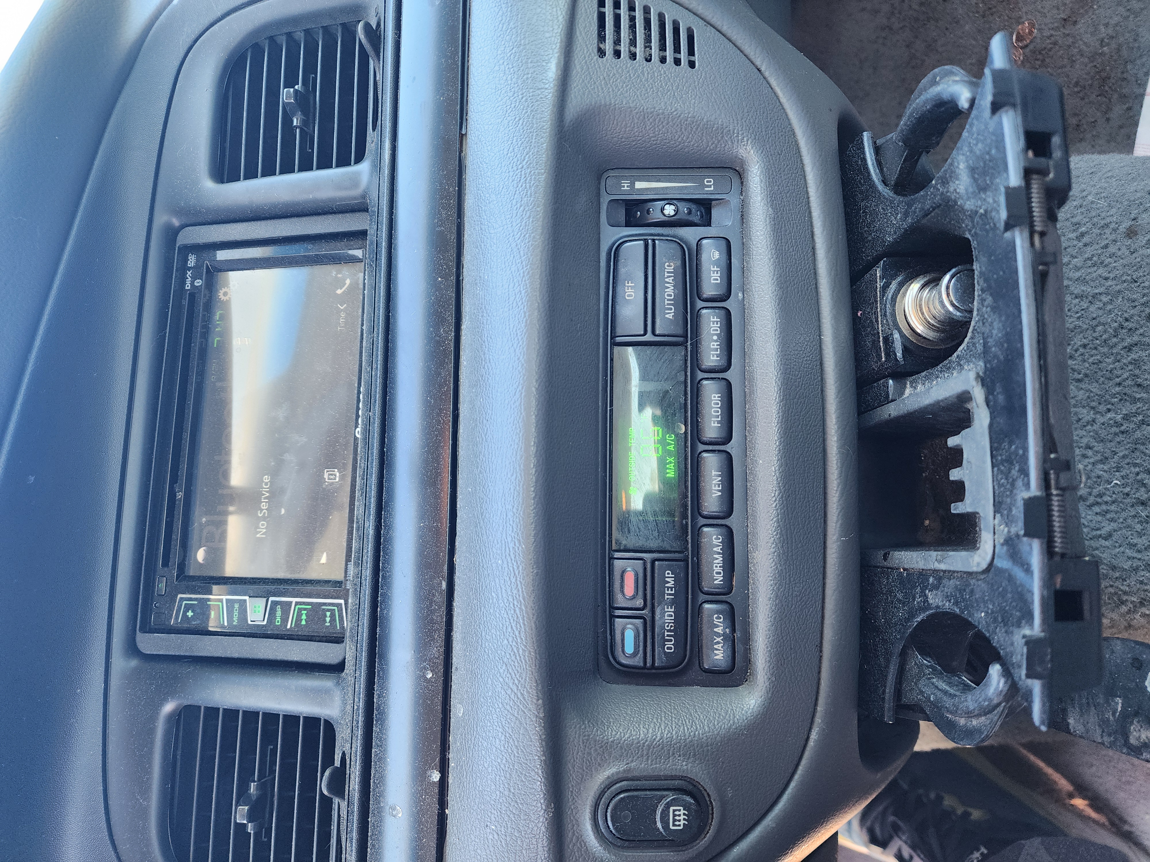 Used 2005 Ford Crown Victoria LX RWD image 9
