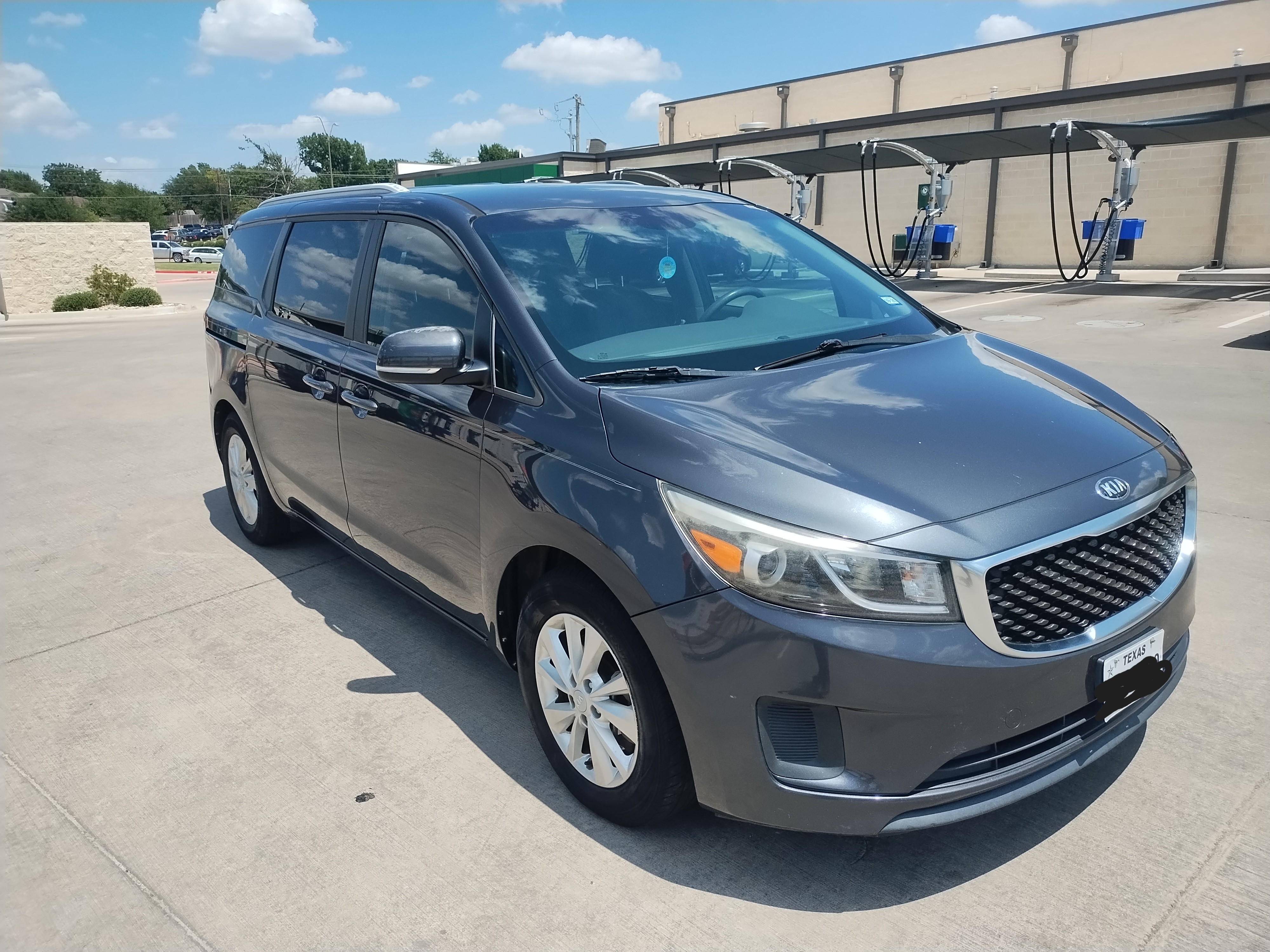 Used 2015 Kia Sedona LX w/ LX Convenience Package FWD image 1