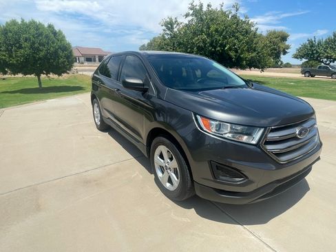 Used 2018 Ford Edge SE FWD image 4