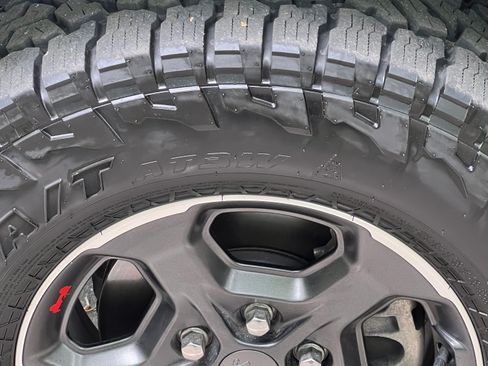 Used 2023 Jeep Gladiator Rubicon w/ LED Lighting Group image 24