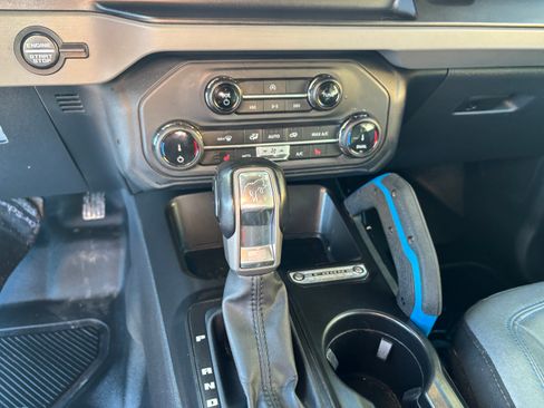 Used 2022 Ford Bronco Black Diamond w/ Sasquatch Package image 8