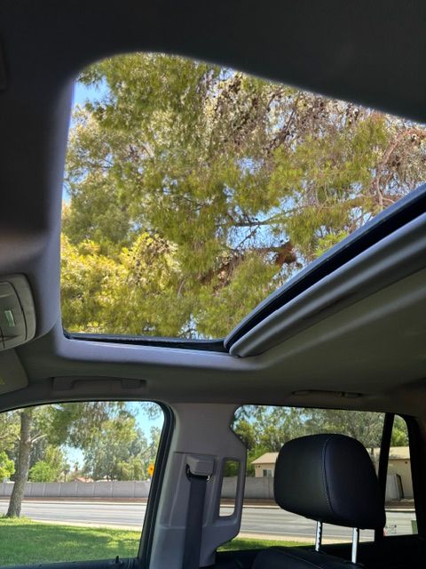 Used 2019 GMC Yukon SLT AWD/4WD image 15