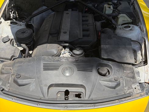 Used 2003 BMW Z4 2.5i RWD image 15