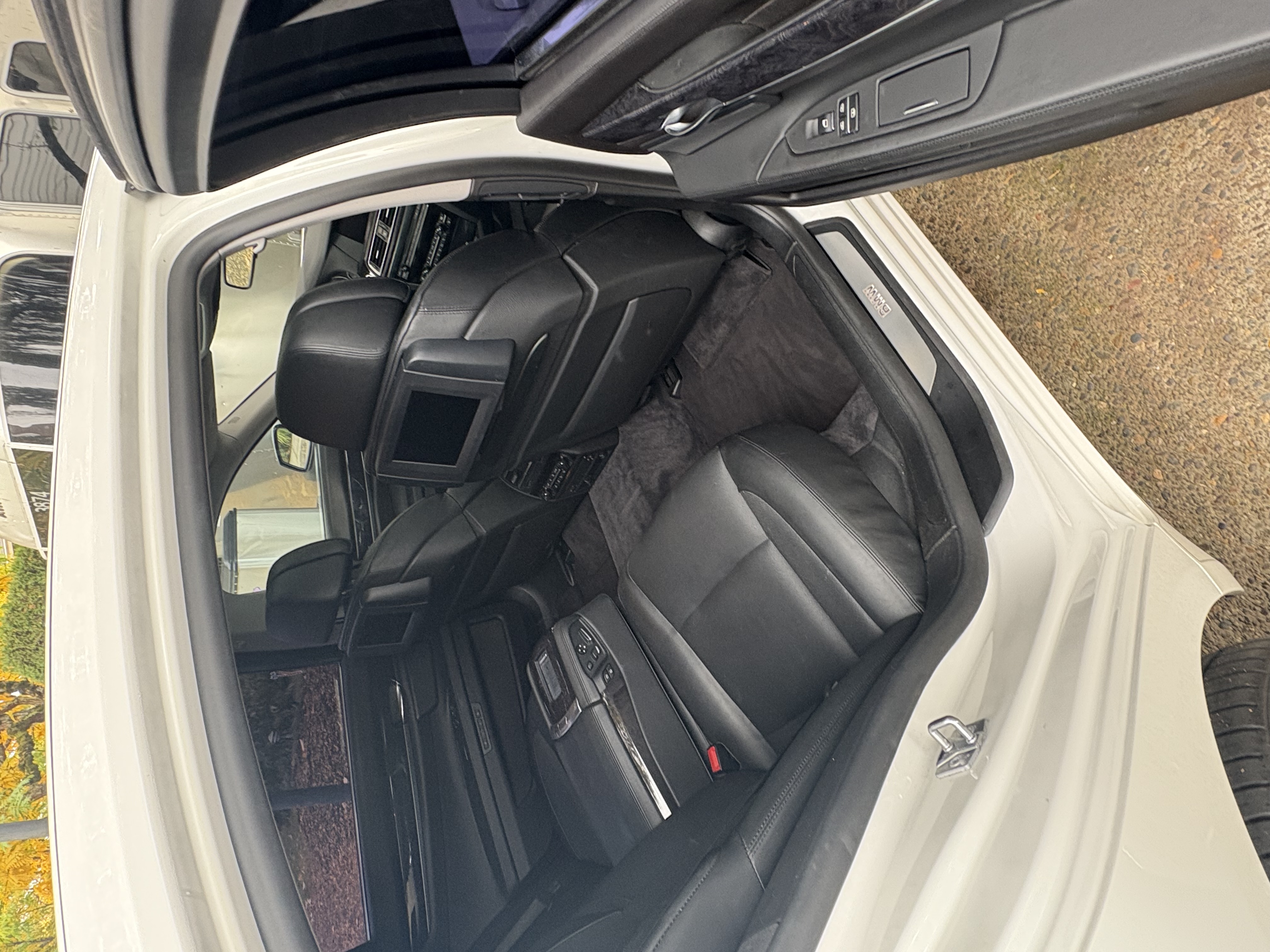 Used 2009 BMW 750Li RWD image 13