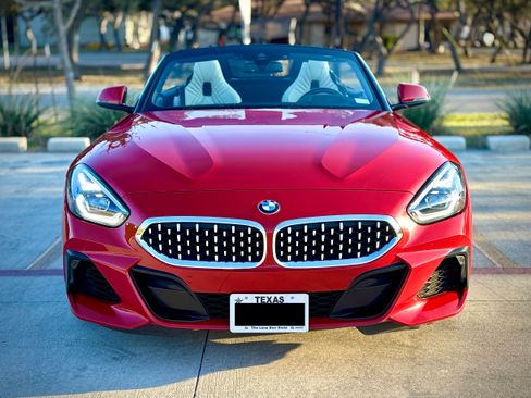 Used 2019 BMW Z4 sDrive30i w/ M Sport Package image 8