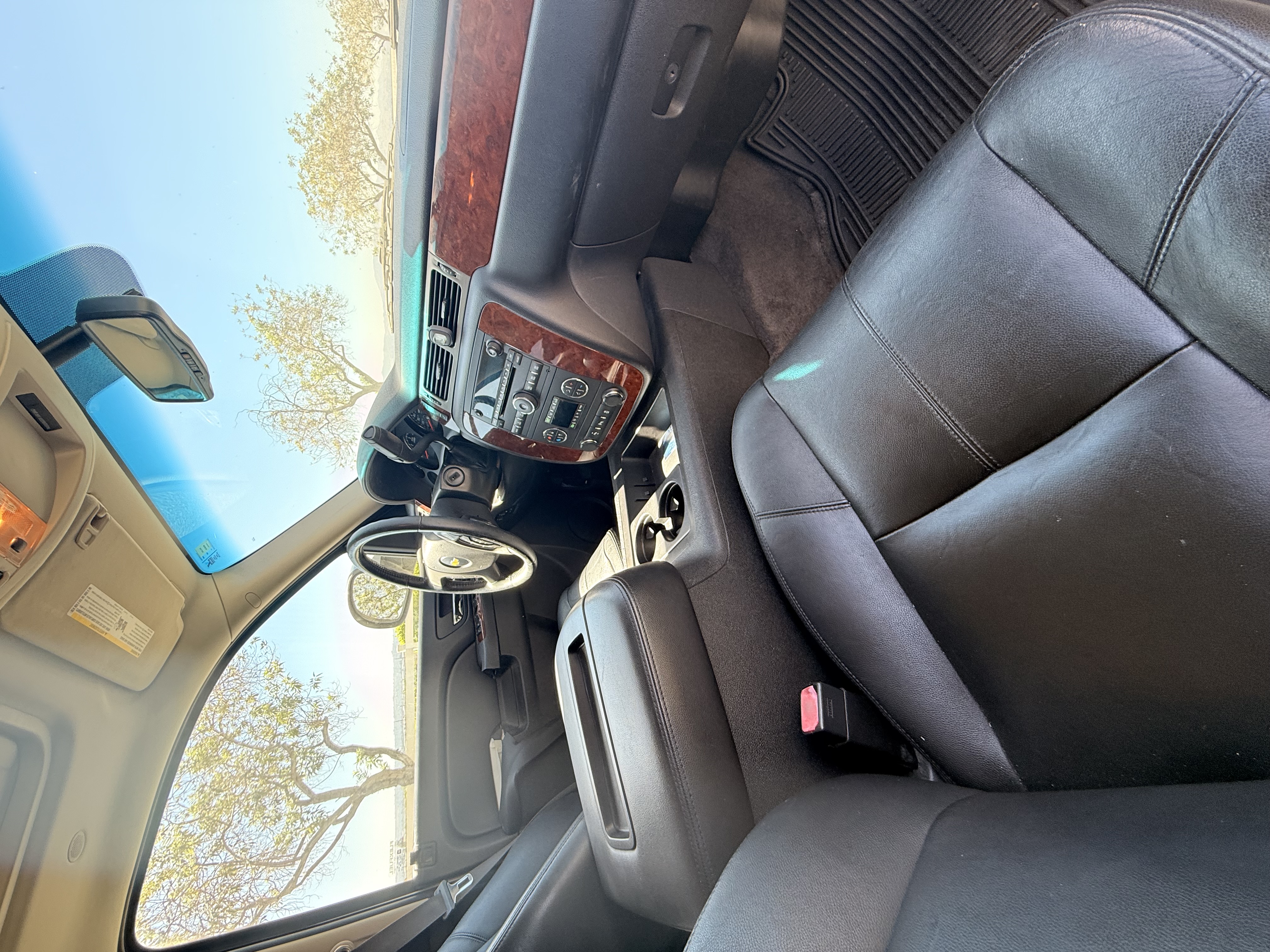 Used 2013 Chevrolet Suburban LT w/ All-Star Edition RWD image 10
