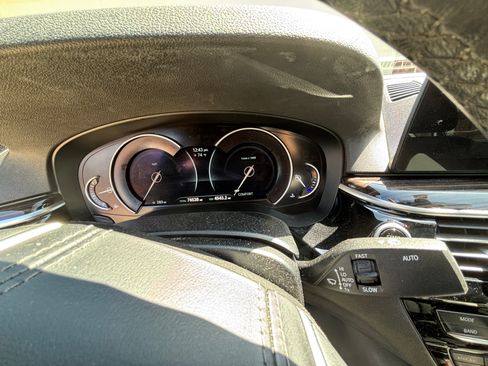 Used 2018 BMW 530i image 10