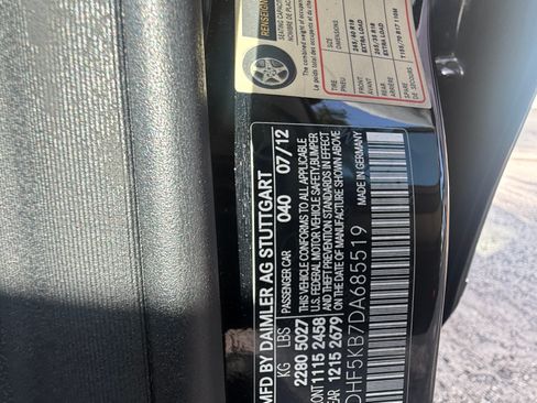 Used 2013 Mercedes-Benz E 350 Sedan image 9