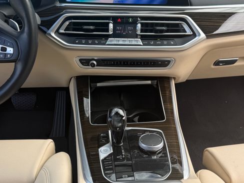 Used 2021 BMW X5 sDrive40i w/ Premium Package RWD image 10