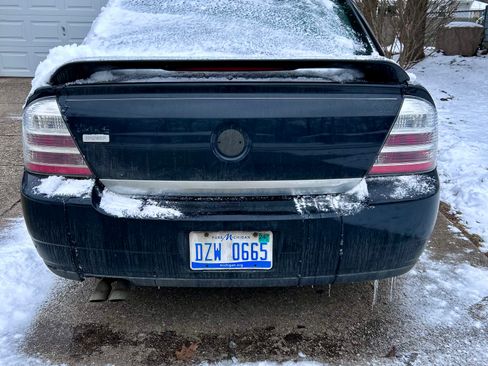 Used 2008 Mercury Sable Premier image 2