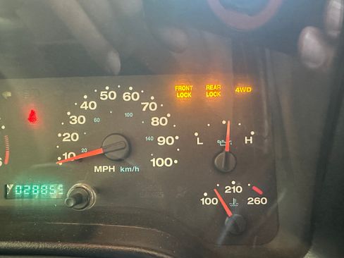 Used 2006 Jeep Wrangler Unlimited Rubicon image 25