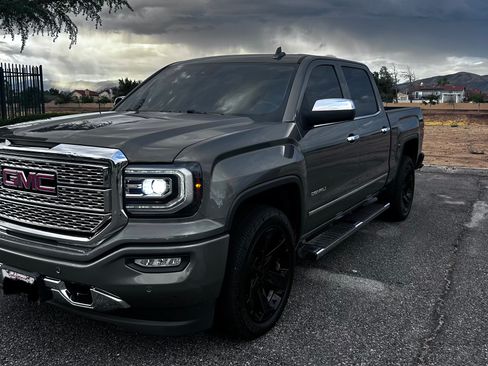 Used 2018 GMC Sierra 1500 Denali AWD/4WD image 1
