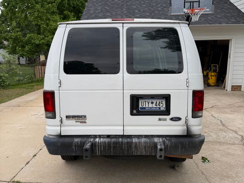 Used 2012 Ford E-250 and Econoline 250 w/ PWR Group RWD image 10