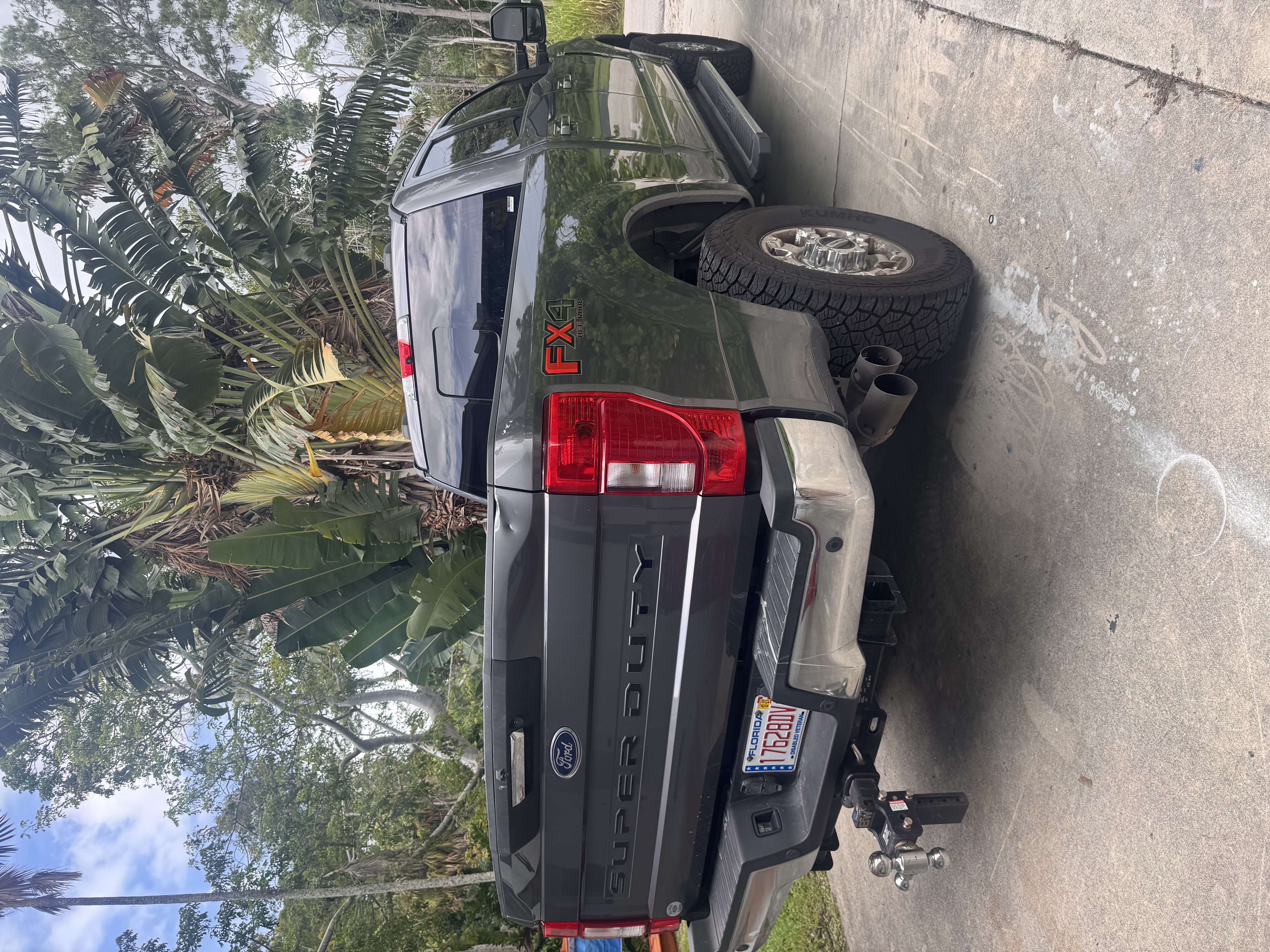 Used 2022 Ford F250 Lariat w/ Lariat Value Package AWD/4WD image 5