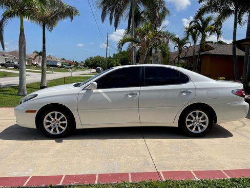 Used 2002 Lexus ES 330 FWD image 8