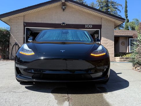 Used 2019 Tesla Model 3 Performance image 5