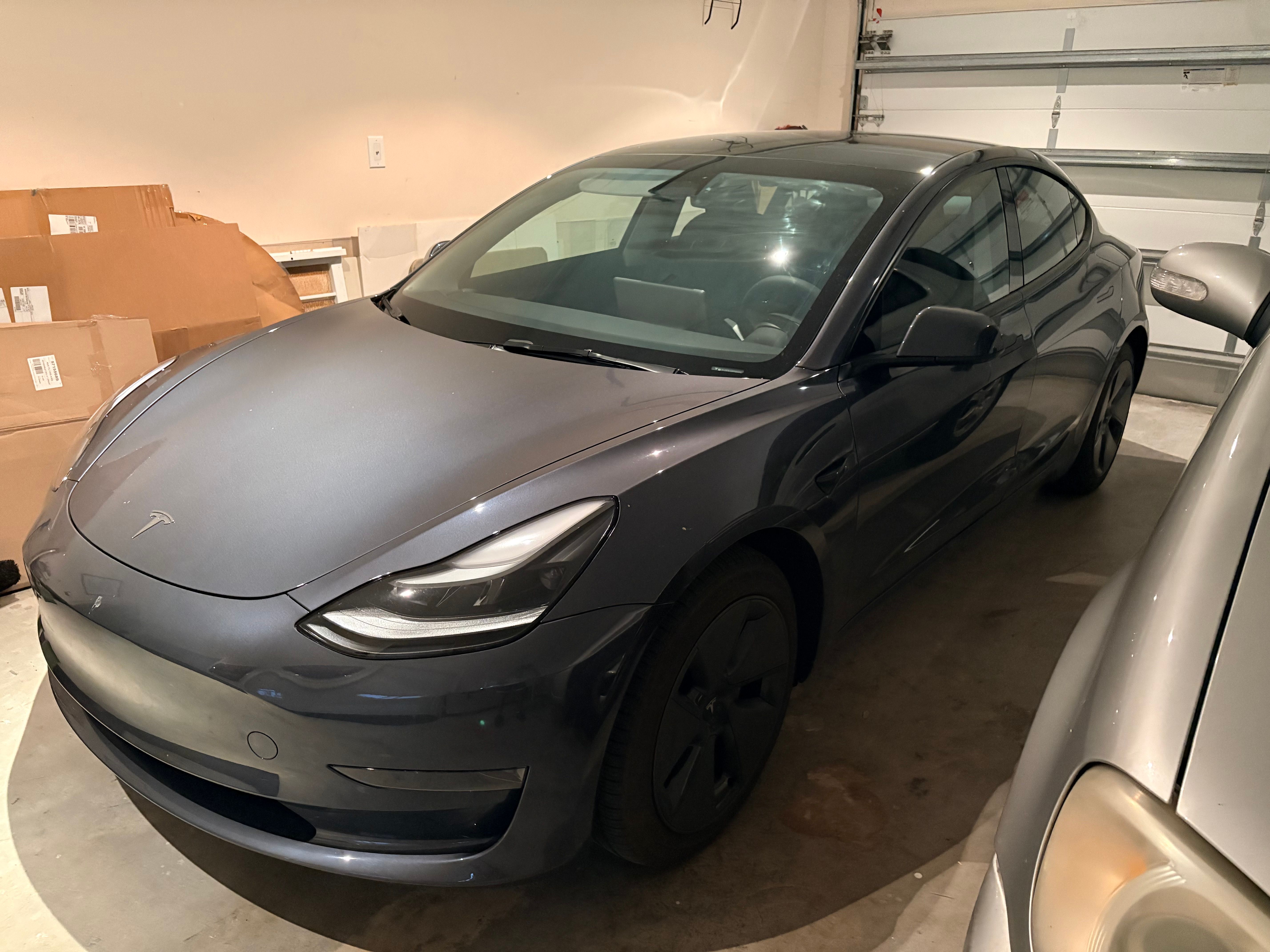 Used 2023 Tesla Model 3 Standard Range RWD image 1