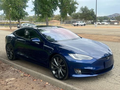 Used 2018 Tesla Model S 100D AWD/4WD image 5