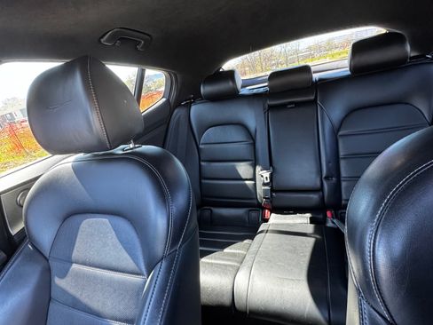 Used 2018 Kia Stinger GT2 image 16