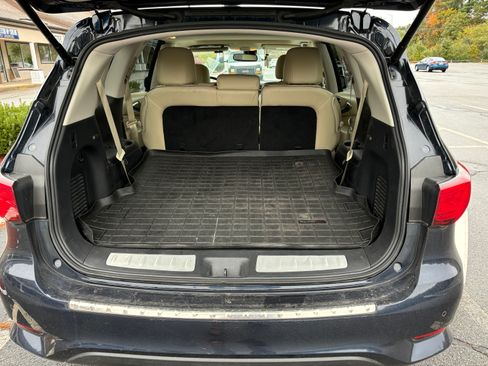 Used 2017 INFINITI QX60 Luxe w/ Premium Plus Package AWD/4WD image 4