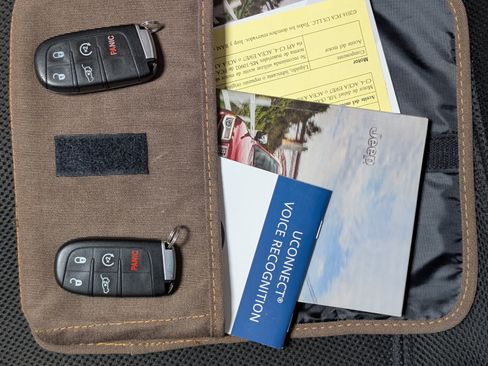 Used 2016 Jeep Grand Cherokee Summit w/ Skid Plate Group image 32