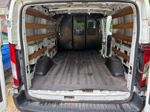 Used 2019 Ford Transit 250 130 Low Roof w/ Exterior Upgrade Package RWD image 19