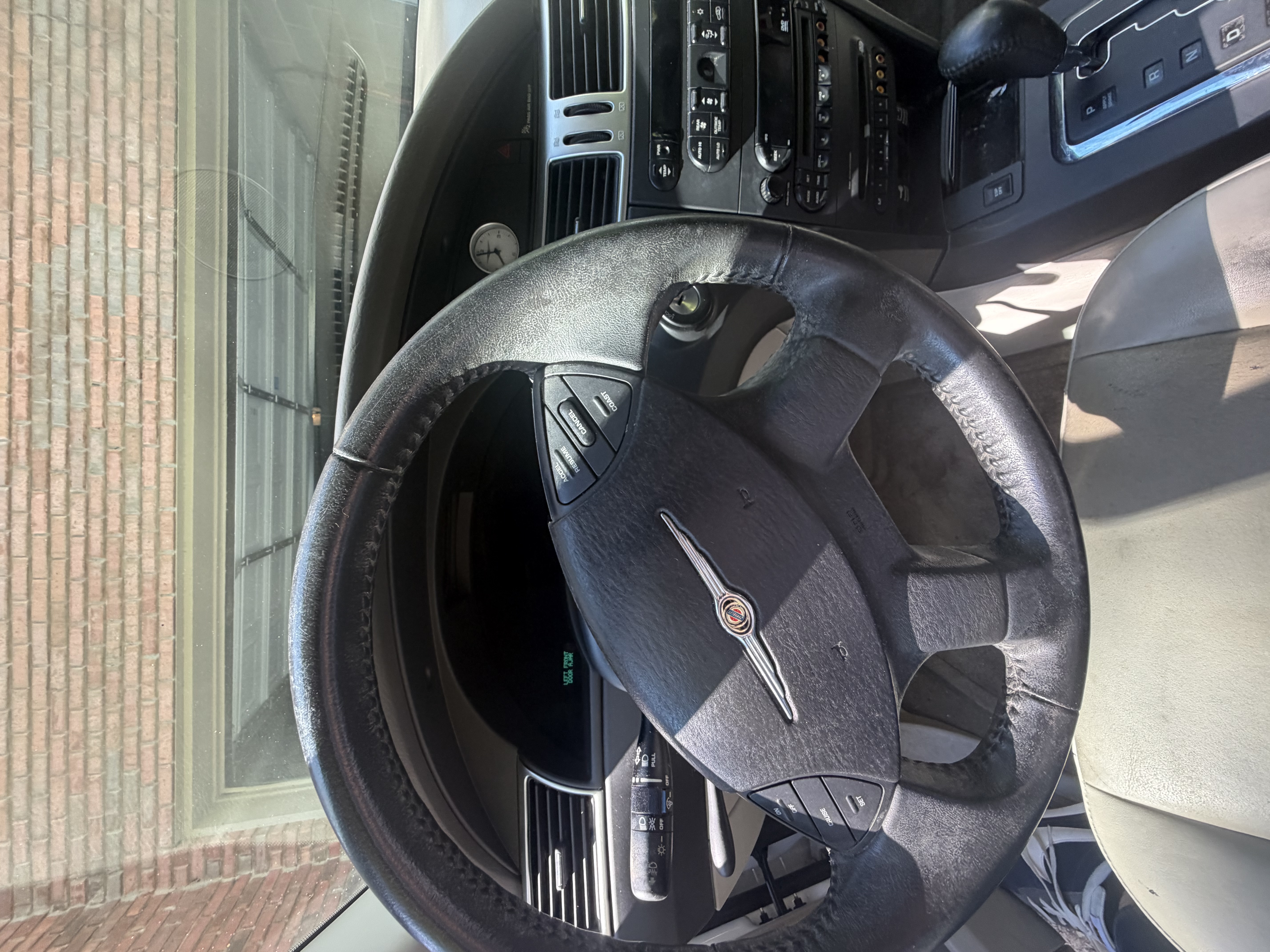 Used 2007 Chrysler Pacifica Touring FWD image 8
