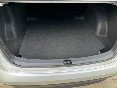 Used 2024 Toyota Corolla LE FWD image 17