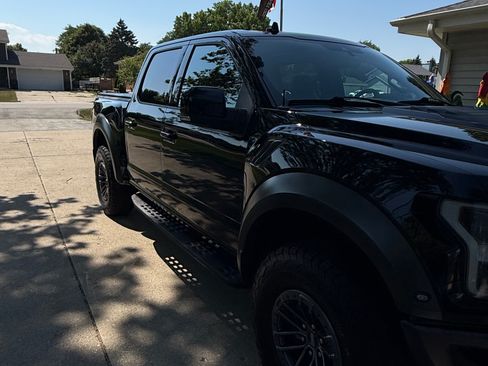 Used 2019 Ford F150 Raptor w/ Equipment Group 802A Luxury AWD/4WD image 4