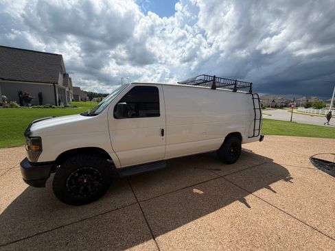 Used 2008 Ford E-150 and Econoline 150 Extended RWD image 15