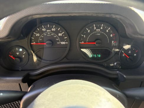 Used 2007 Jeep Wrangler X image 10