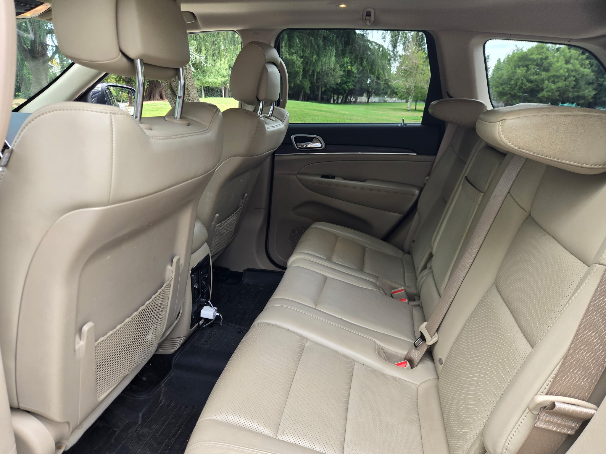 Used 2019 Jeep Grand Cherokee Limited w/ Luxury Group II AWD/4WD image 10