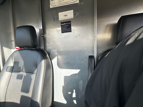 Used 2020 Ford Transit 350 148 High Roof Extended image 9