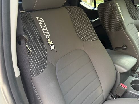 Used 2017 Nissan Frontier PRO-4X AWD/4WD image 22