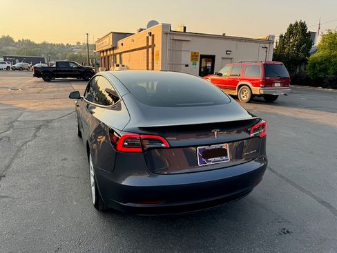 Used 2023 Tesla Model 3 Long Range AWD/4WD image 29