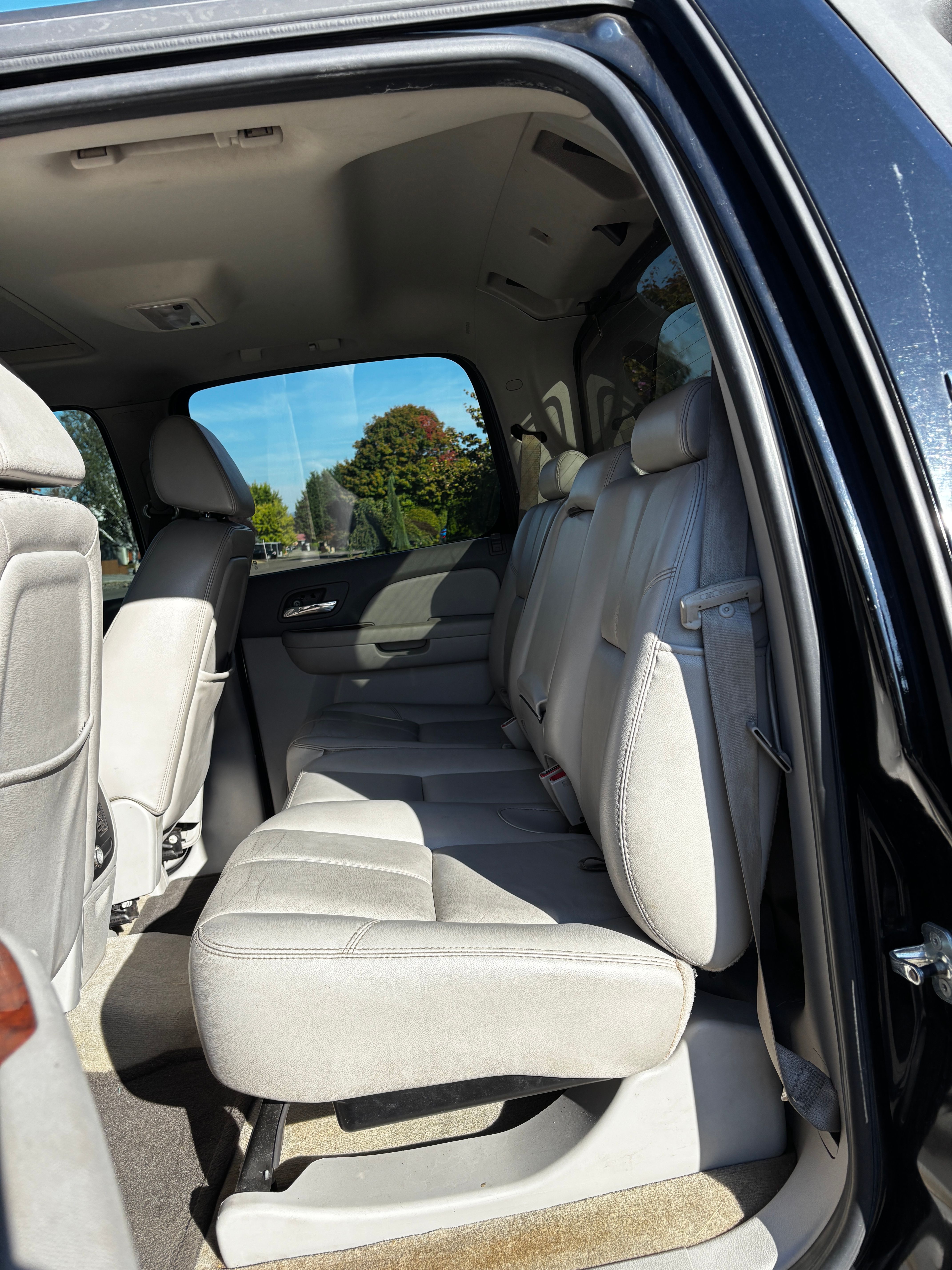 Used 2007 Chevrolet Avalanche LTZ w/ LTZ Preferred Equipment Group AWD/4WD image 8