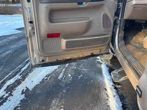 Used 1999 Ford F250 2WD Regular Cab Super Duty image 11