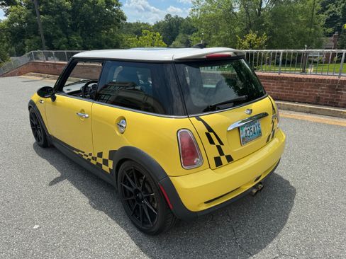 Used 2005 MINI Cooper S FWD image 11