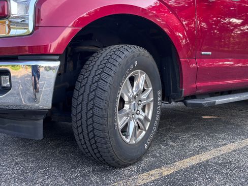 Used 2017 Ford F150 XLT w/ Equipment Group 302A Luxury image 9