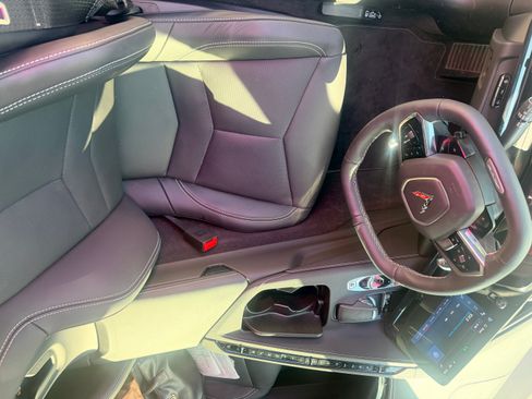 Used 2024 Chevrolet Corvette Z06 w/ Stealth Interior Trim Package RWD image 6